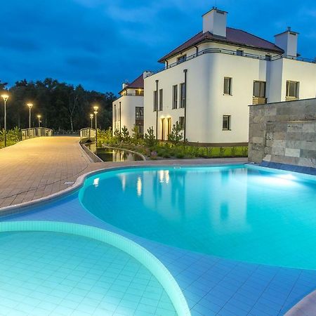 Apartament Baltica Z Ogrodkiem - W Ustronnym Miejscu Tuz Przy Plazy Rogowo  Kültér fotó